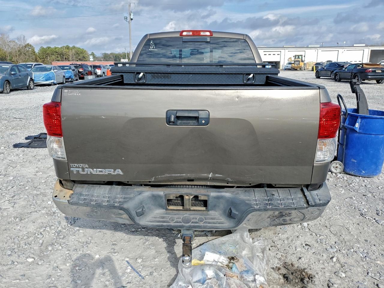 2013 Toyota Tundra Double Cab Sr5 - Image 6