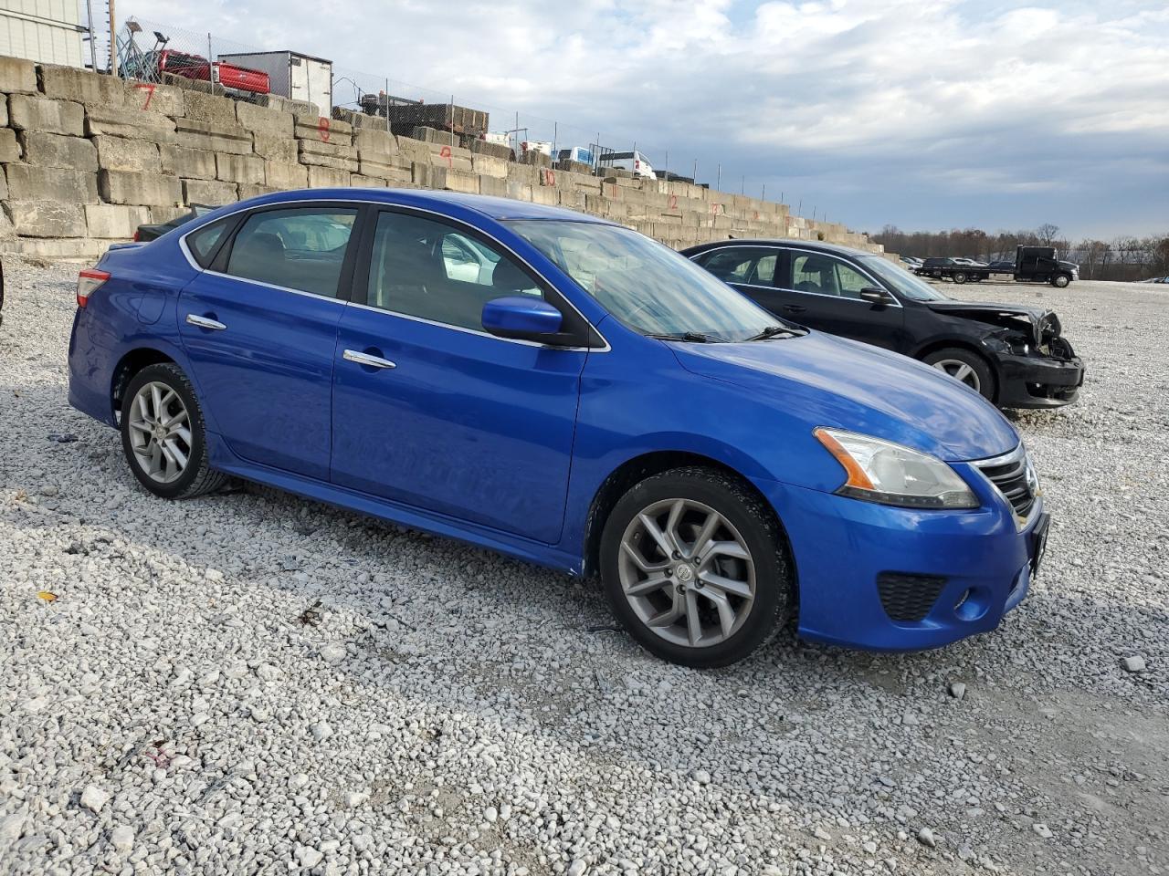 2013 Nissan Sentra S - Фото 4
