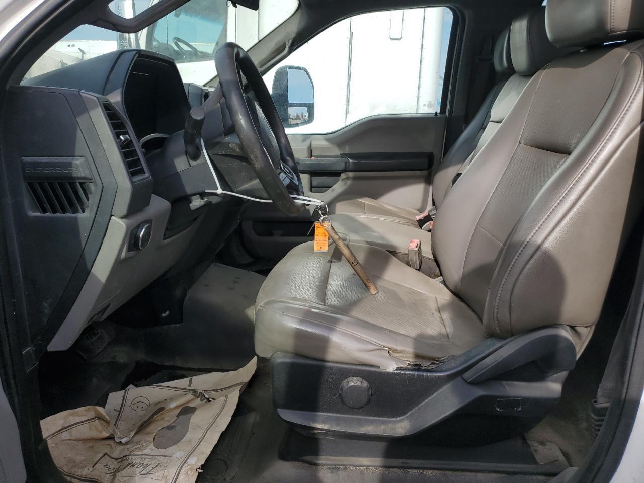 2019 Ford F550 Flatbed Truck - Фото 7