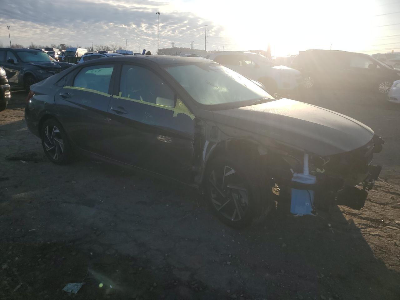 2025 Hyundai Elantra Sel - Фото 4