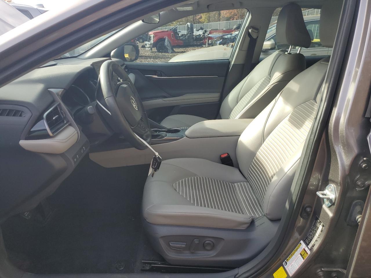 2021 Toyota Camry Se - Image 7