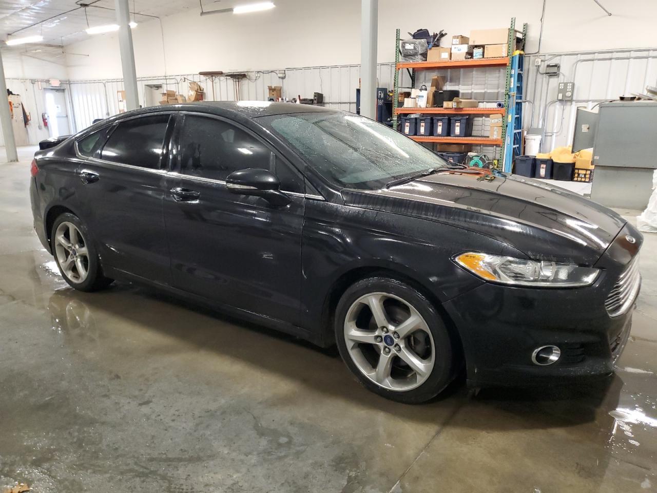 2015 Ford Fusion Se - Фото 4