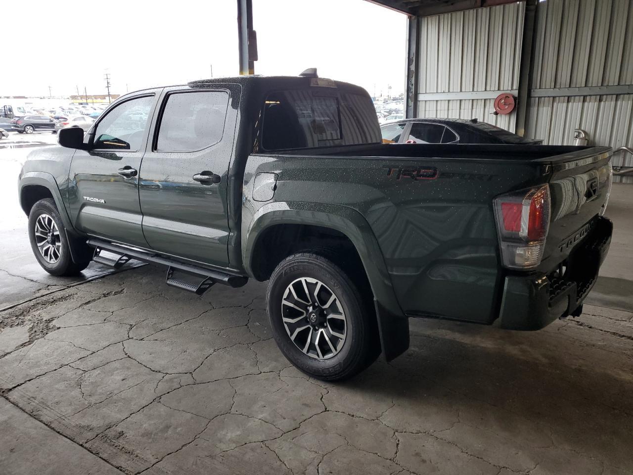2022 Toyota Tacoma Double Cab - Фото 2