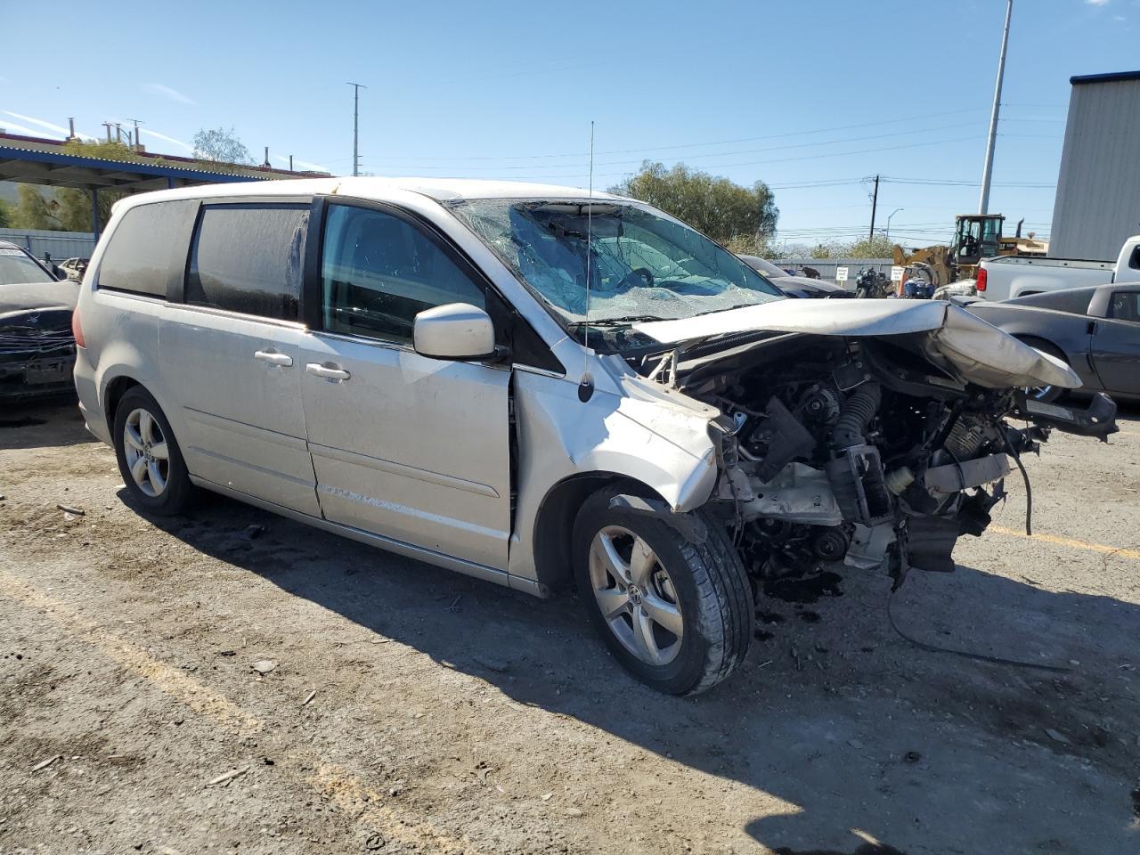 2009 Volkswagen Routan - Фото 4