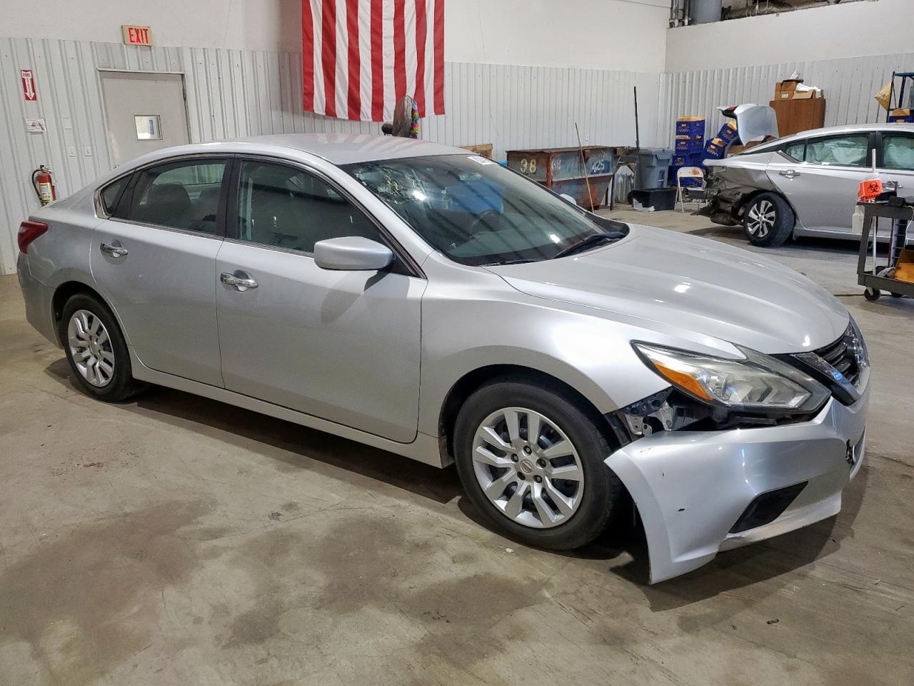 2017 Nissan Altima 2.5 - Фото 4