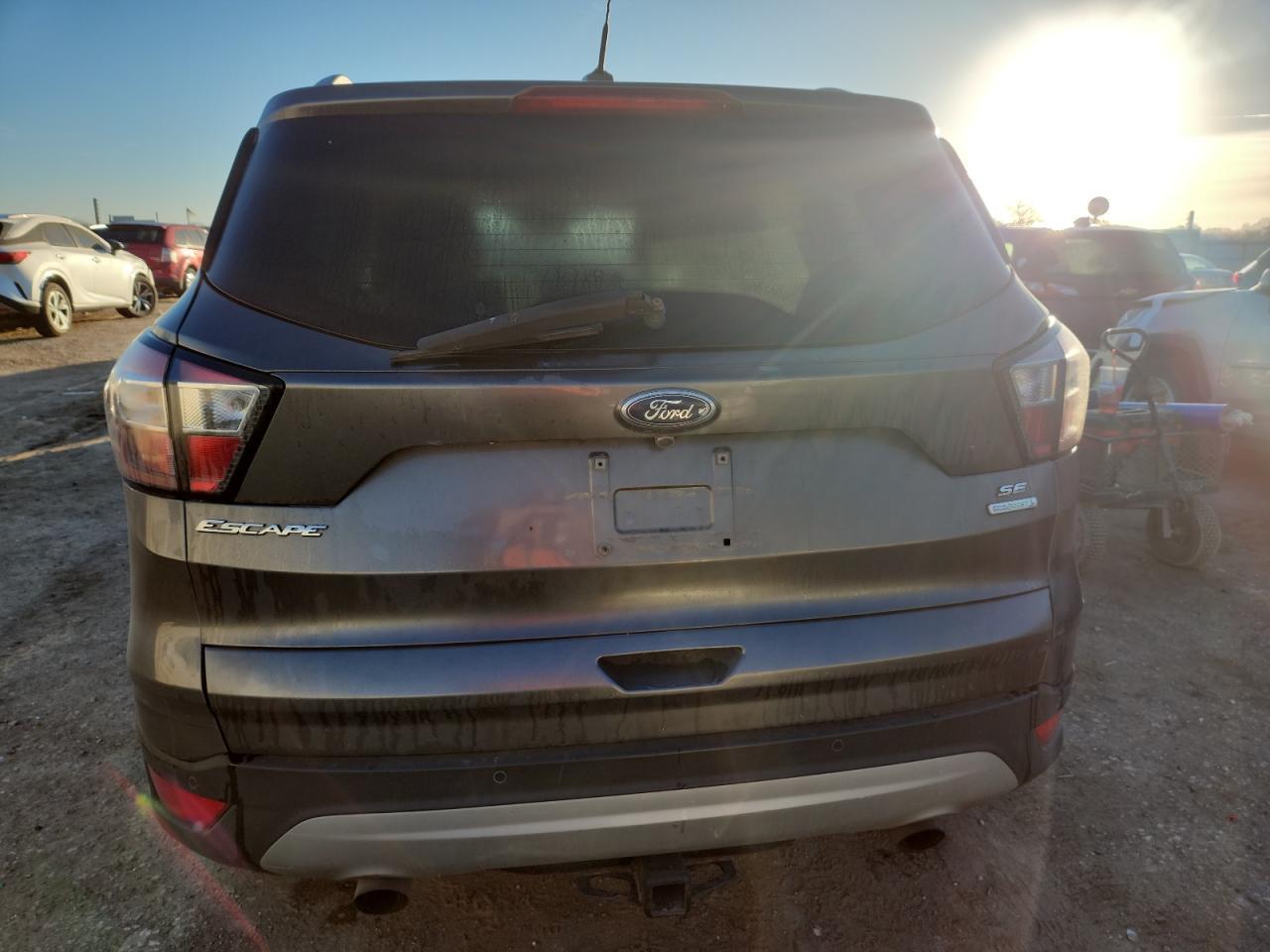 2017 Ford Escape Se - Фото 6