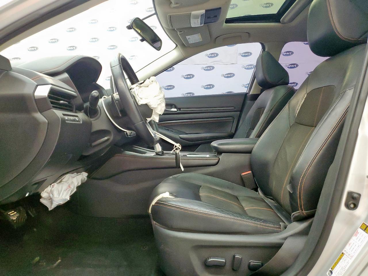 2019 Nissan Altima 2.5 Sr - Image 7