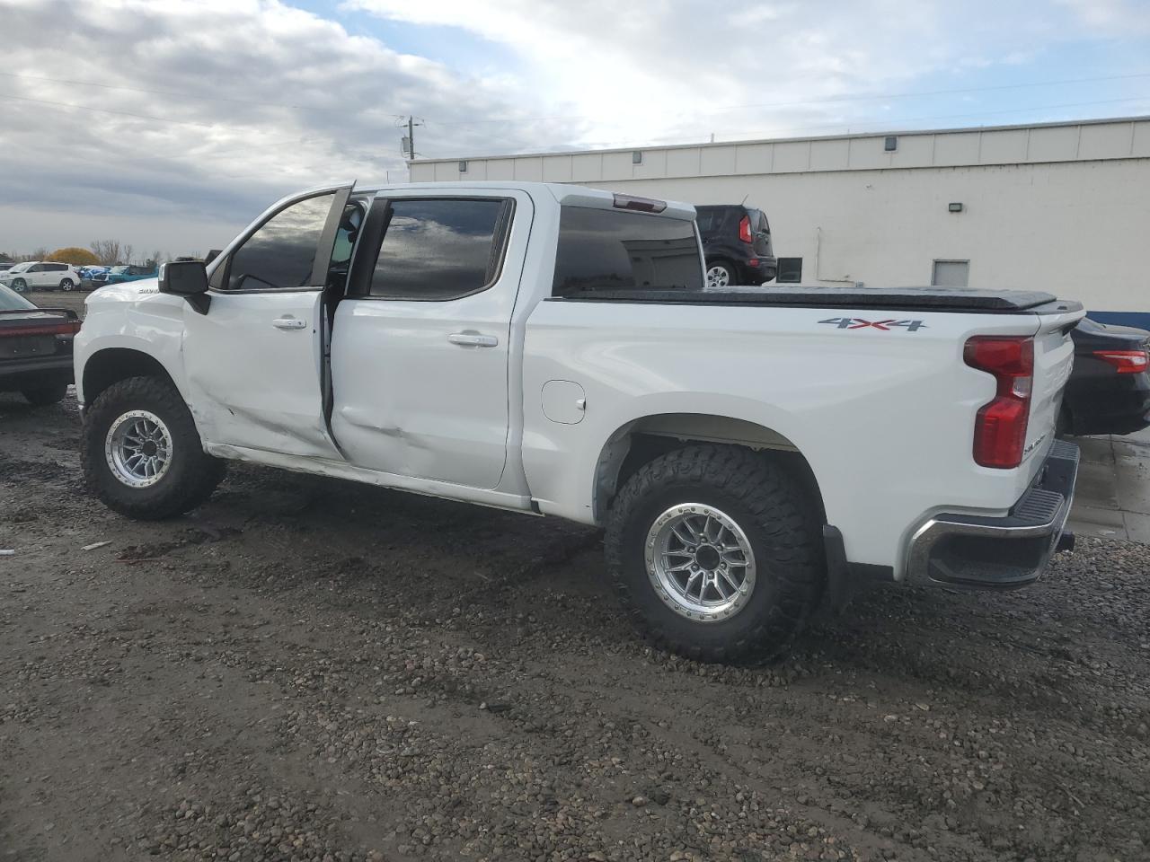2019 Chevrolet Silverado K1500 Lt - Image 2