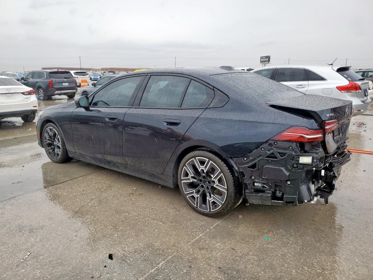 2024 BMW Motorrad 530 I - Image 2