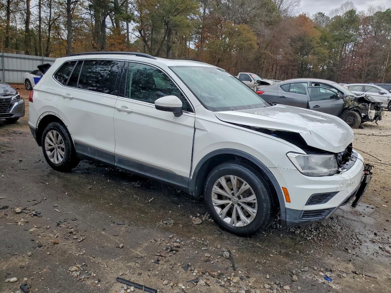 2018 Volkswagen Tiguan Se - Image 4