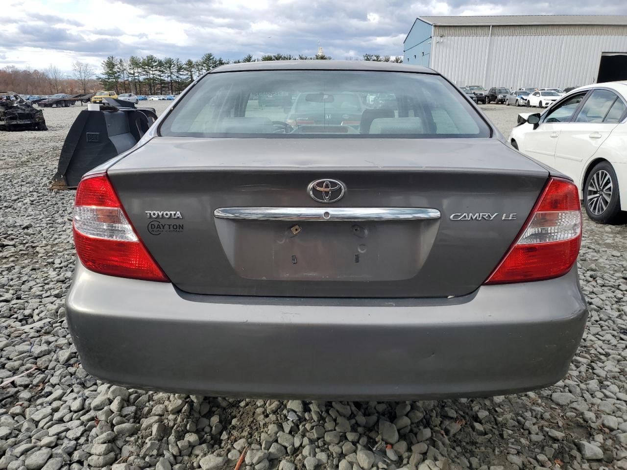 2002 Toyota Camry Le - Фото 6