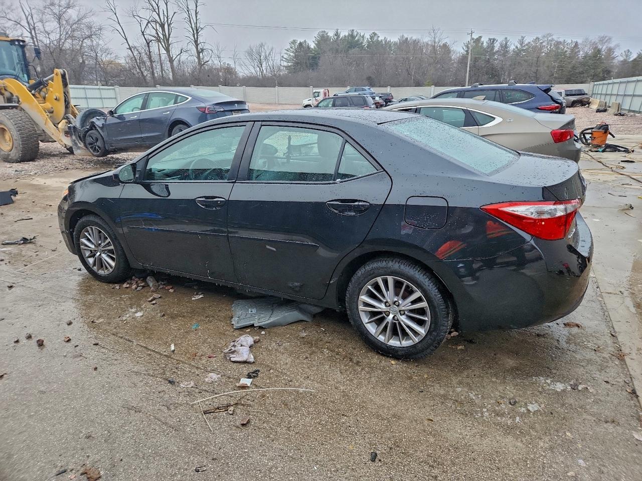 2014 Toyota Corolla L - Фото 2