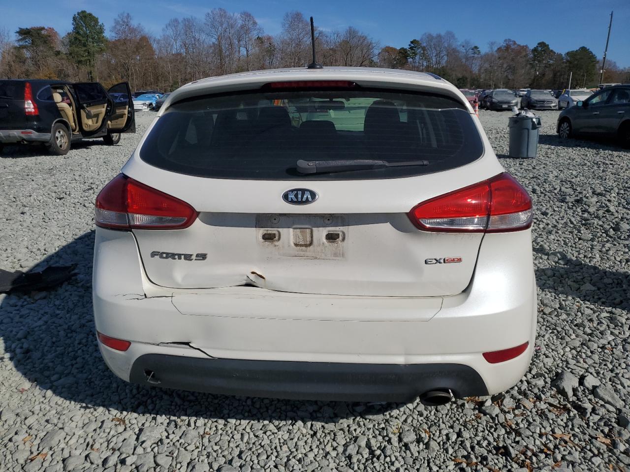 2016 Kia Forte Ex - Image 6