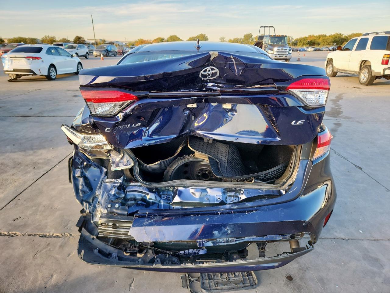 2022 Toyota Corolla Le - Image 6