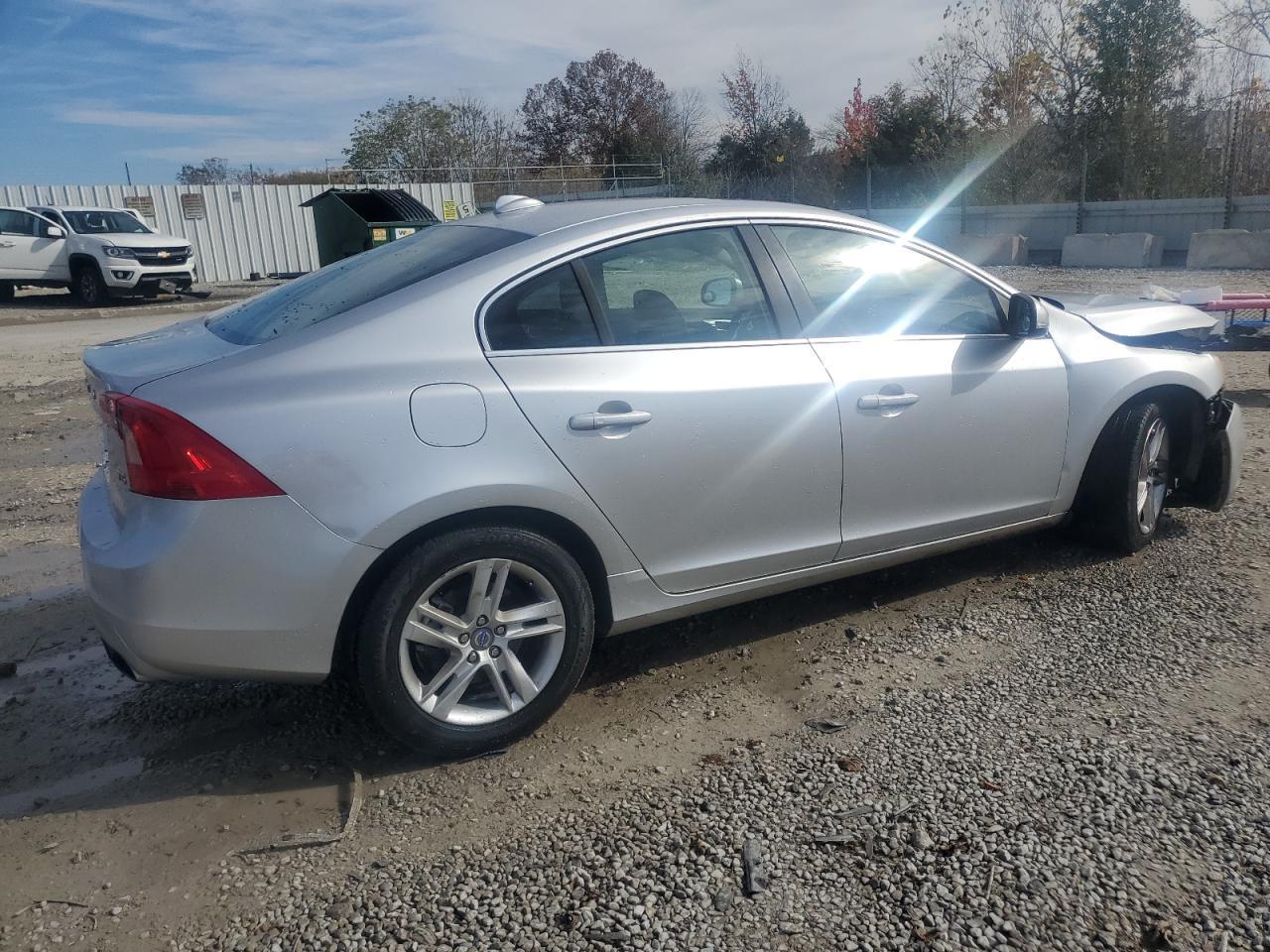 2015 Volvo S60 Premier - Image 3