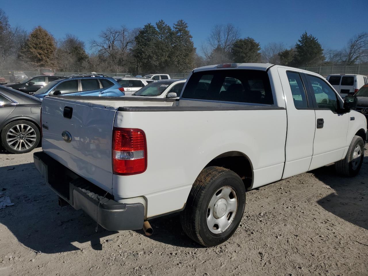 2006 Ford F150 - Image 3