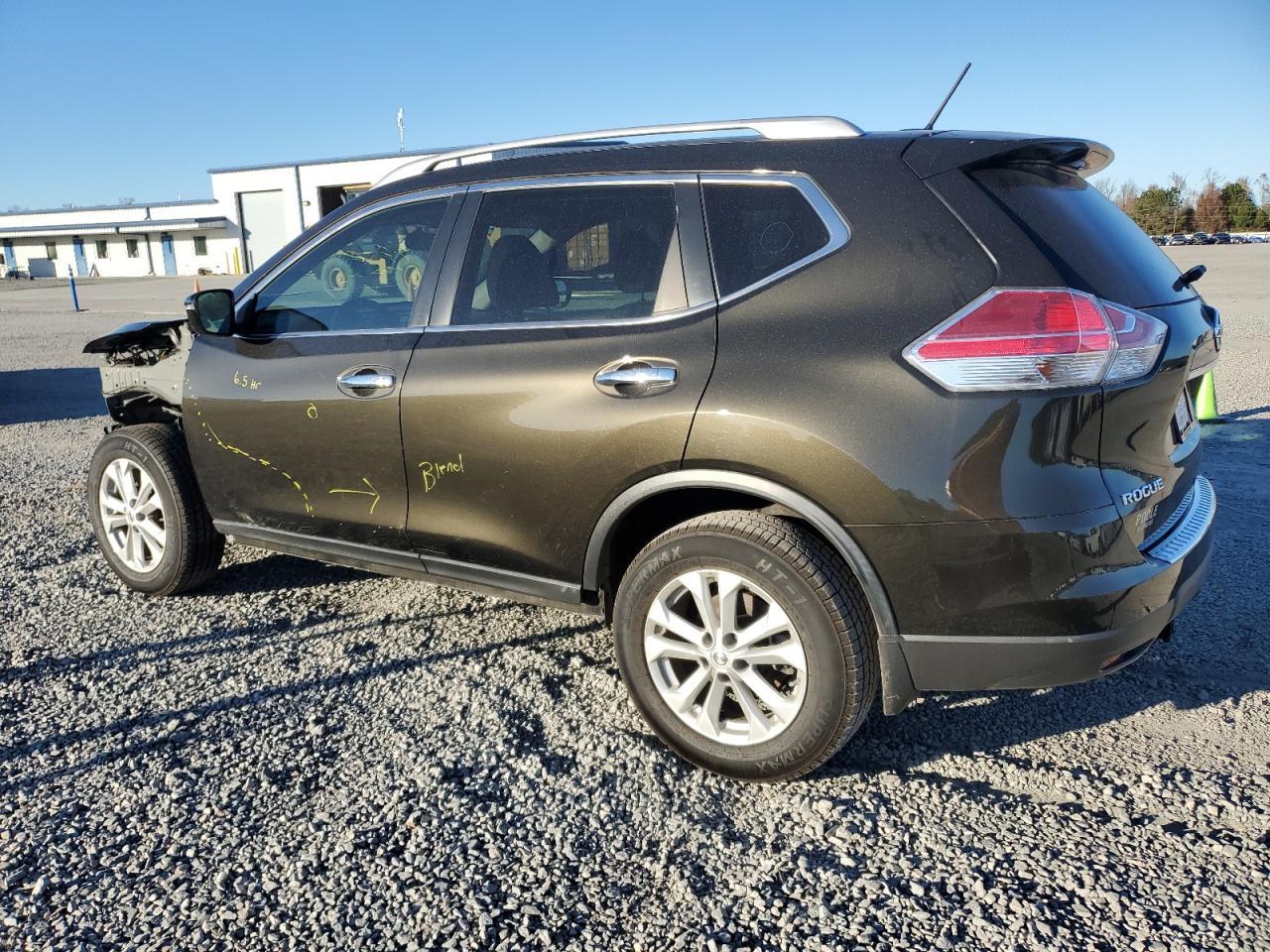 2016 Nissan Rogue S - Фото 2