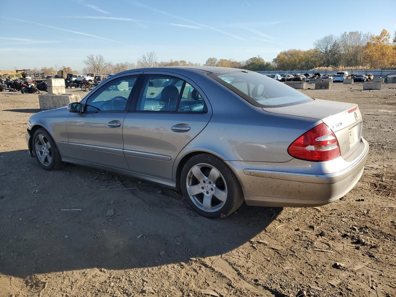 2004 Mercedes-Benz E 320 - Image 2