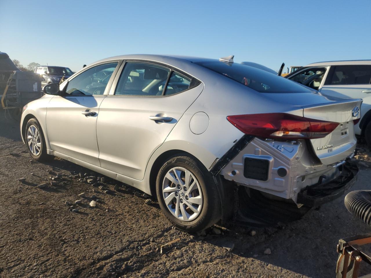 2018 Hyundai Elantra Se - Фото 2