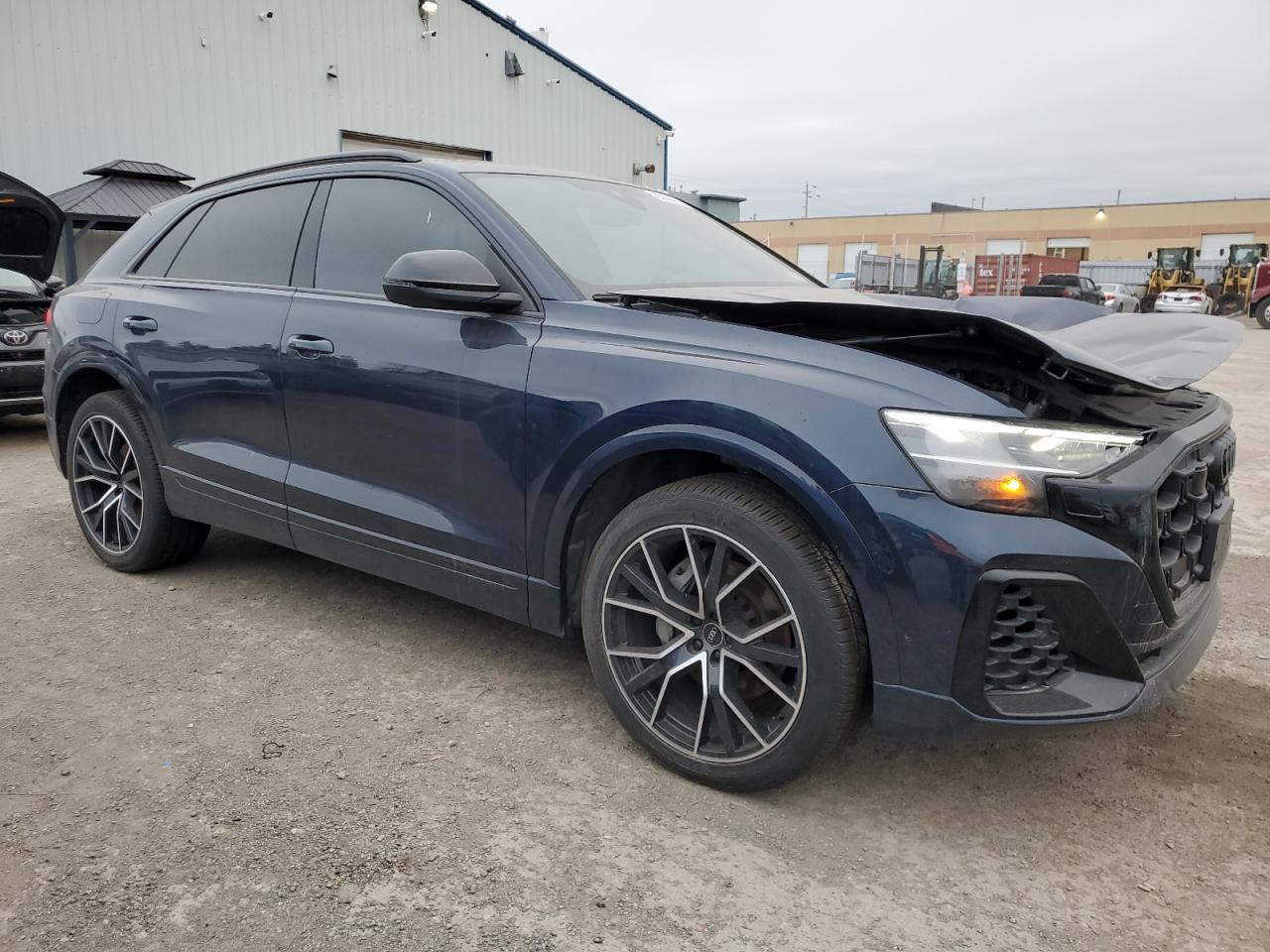 2025 Audi Q8 Progressiv - Image 4