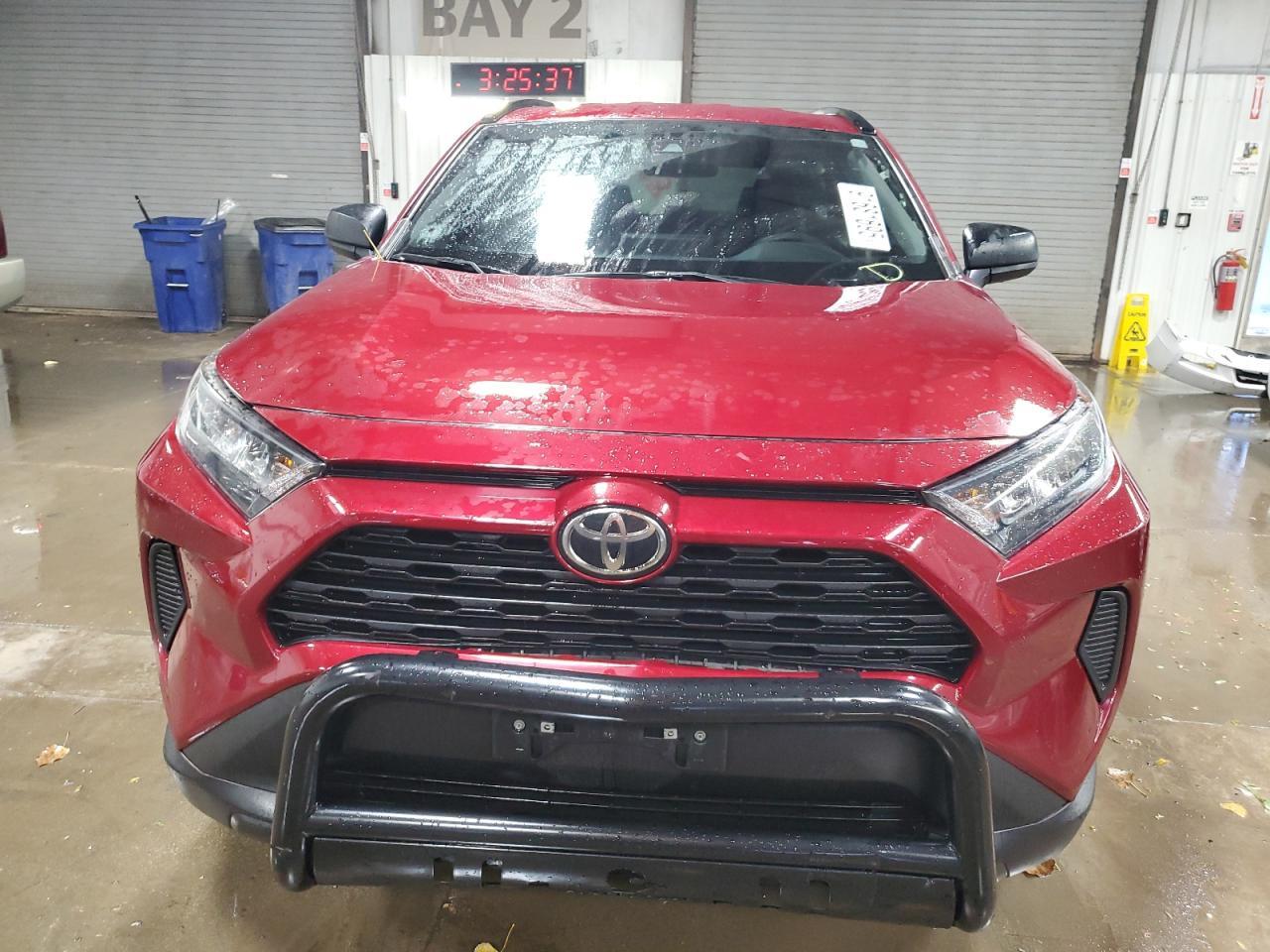 2021 Toyota Rav4 Le - Фото 5
