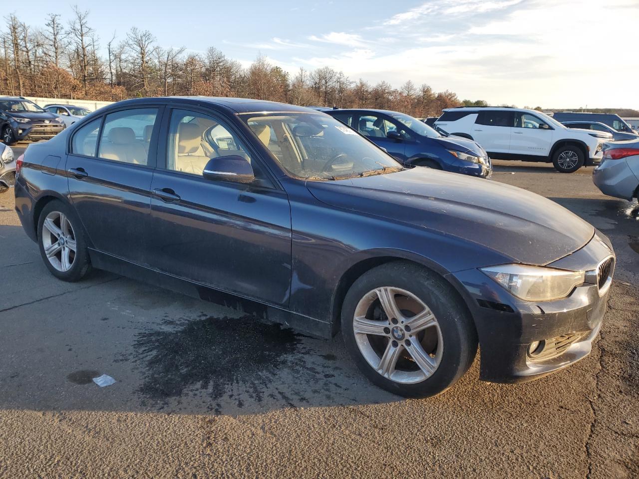 2013 BMW 3 Series - Фото 4