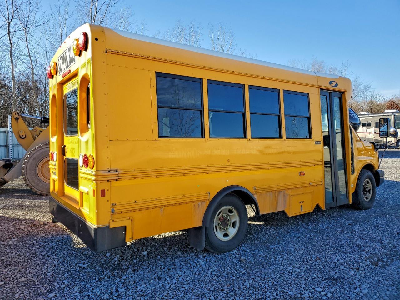 2016 Chevrolet Express School Bus - Фото 4