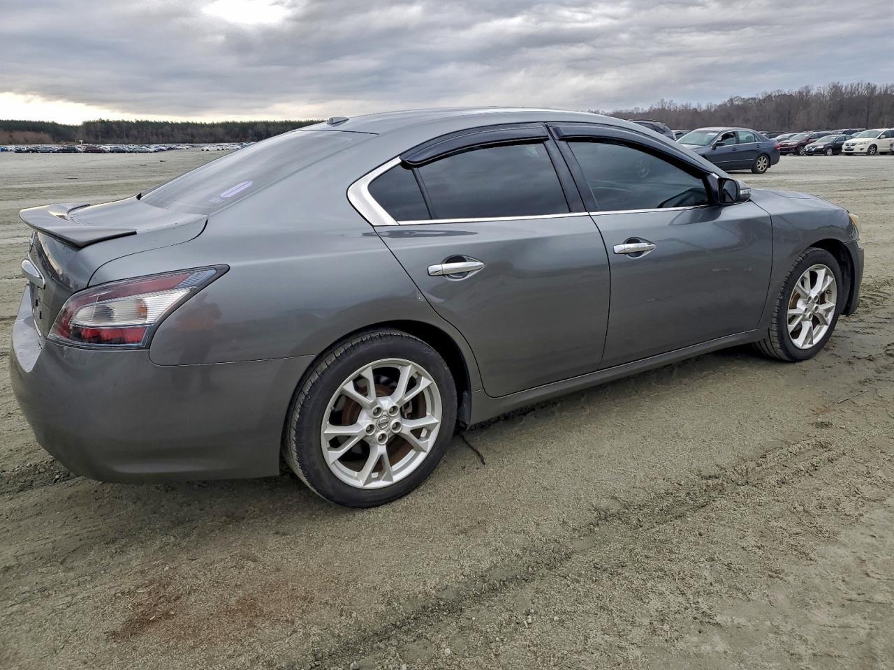 2014 Nissan Maxima S - Image 3