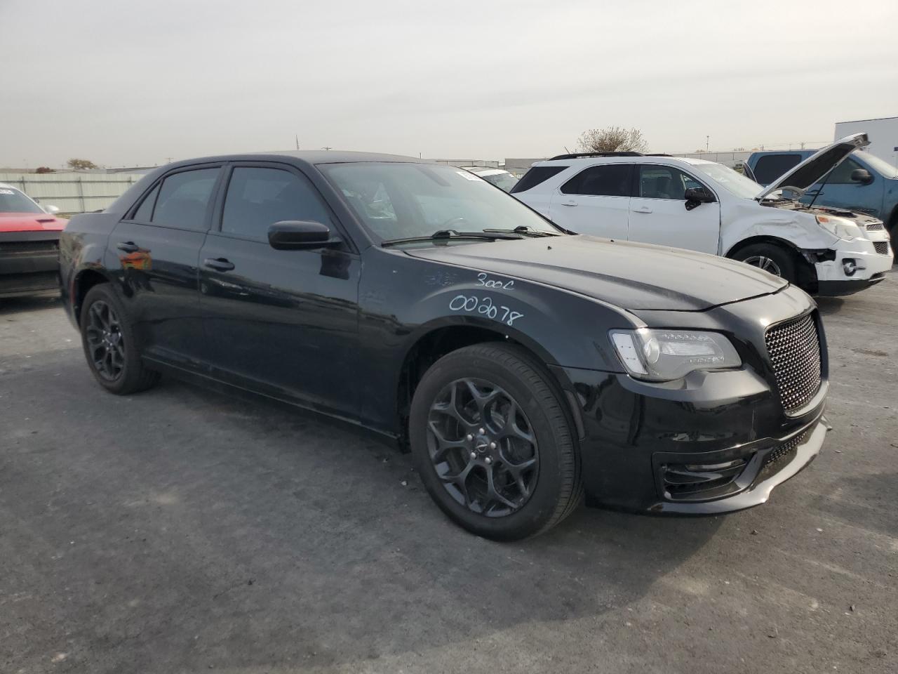 2019 Chrysler 300 S - Фото 4