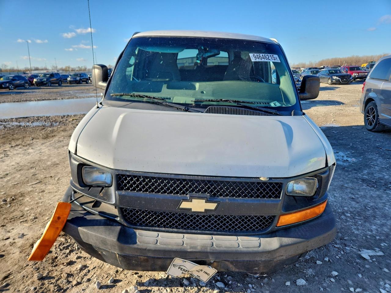 2015 Chevrolet Express - Фото 5