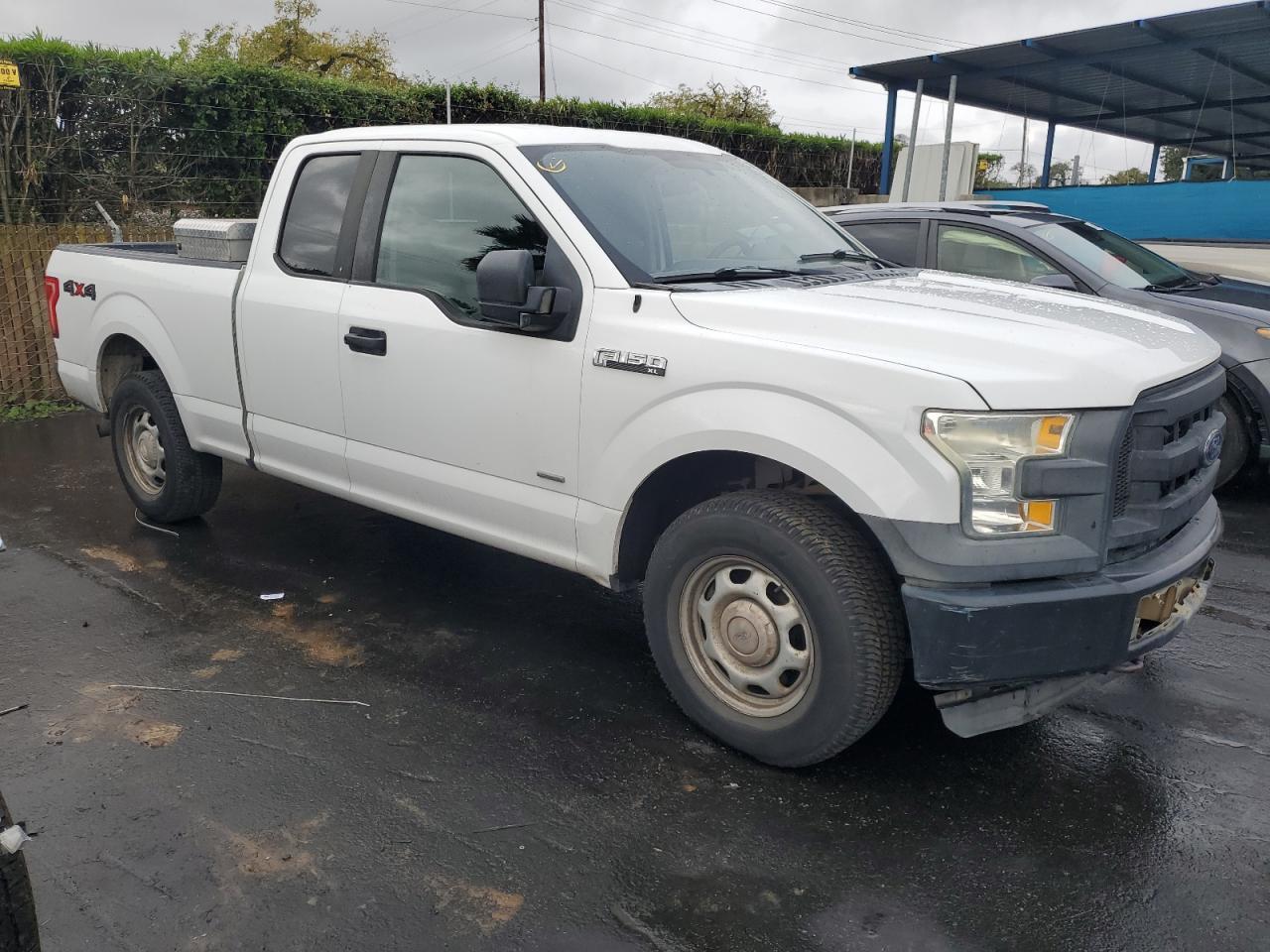 2015 Ford F150 Super Cab - Фото 4