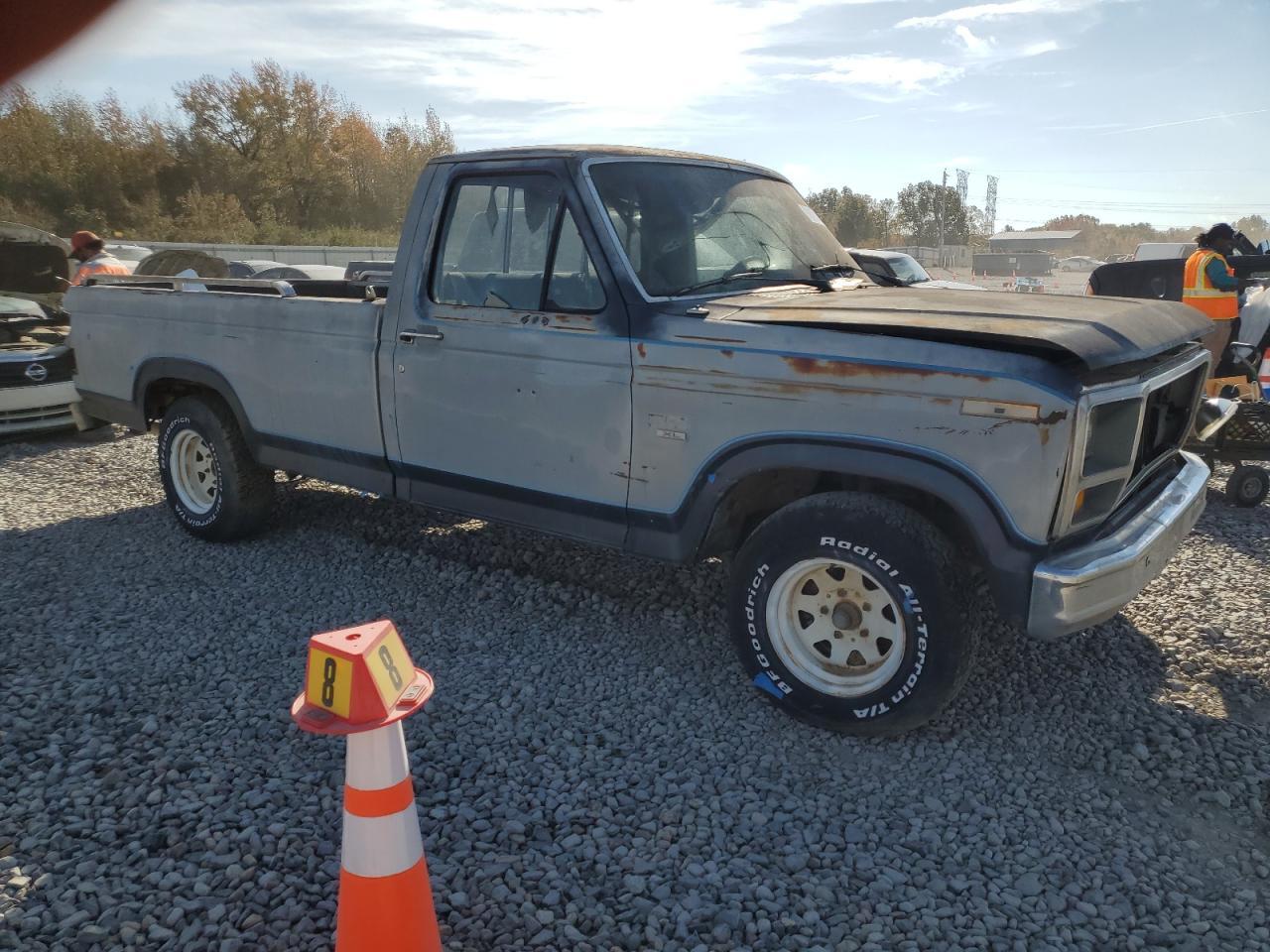 1985 Ford F150 - Image 4