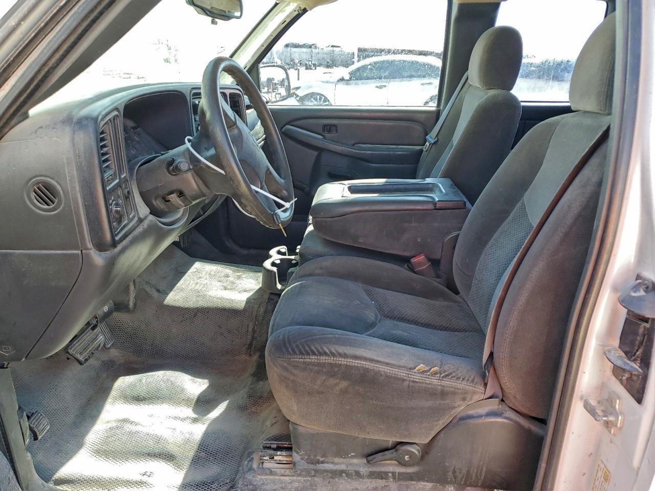 2007 Chevrolet Silverado C1500 Classic - Image 7