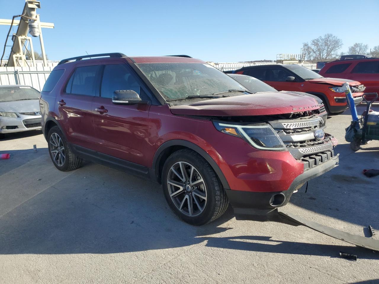 2015 Ford Explorer Xlt - Фото 4