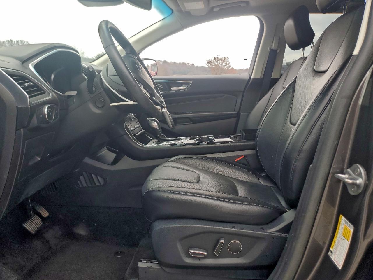 2017 Ford Edge Titanium - Image 7