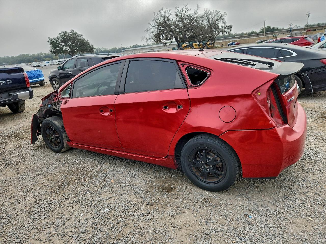 2013 Toyota Prius - Фото 2