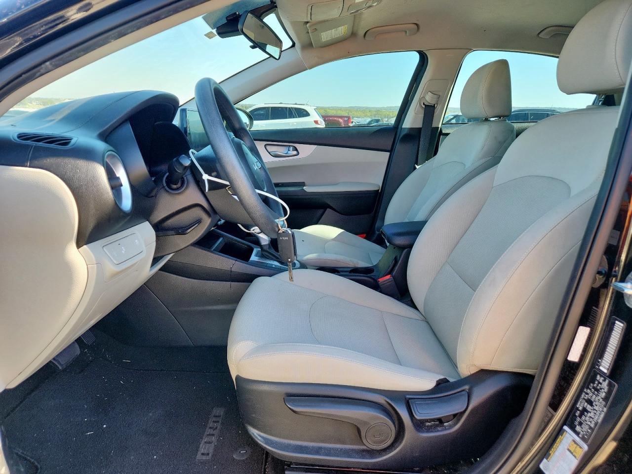 2023 Kia Forte Lx - Фото 7