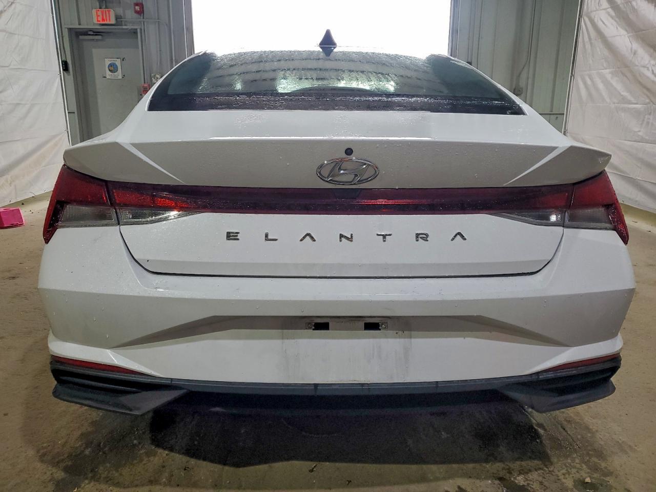 2021 Hyundai Elantra Se - Image 6