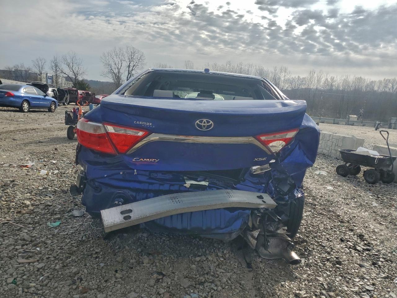 2015 Toyota Camry Le - Image 6