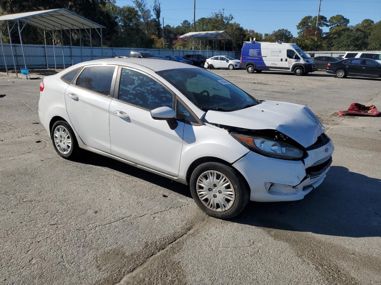 2015 Ford Fiesta S - Фото 4