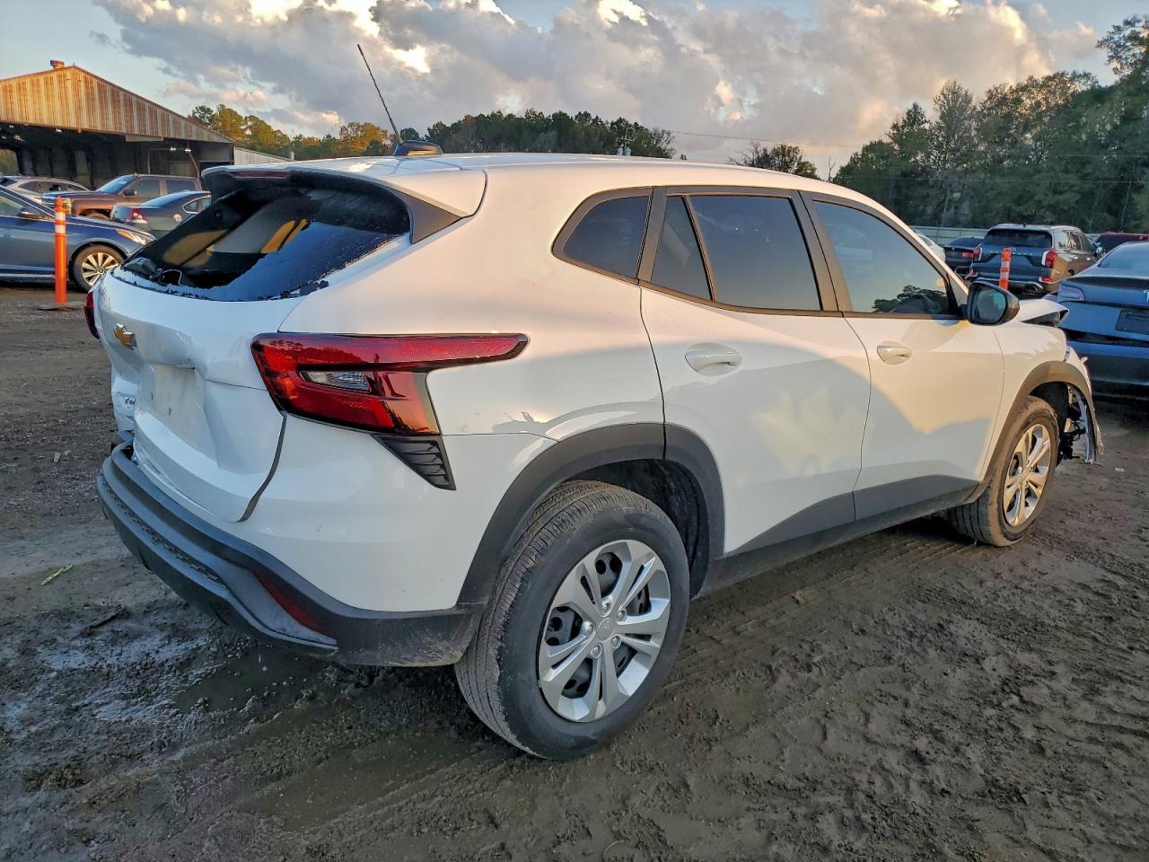 2025 Chevrolet Trax Ls - Image 3