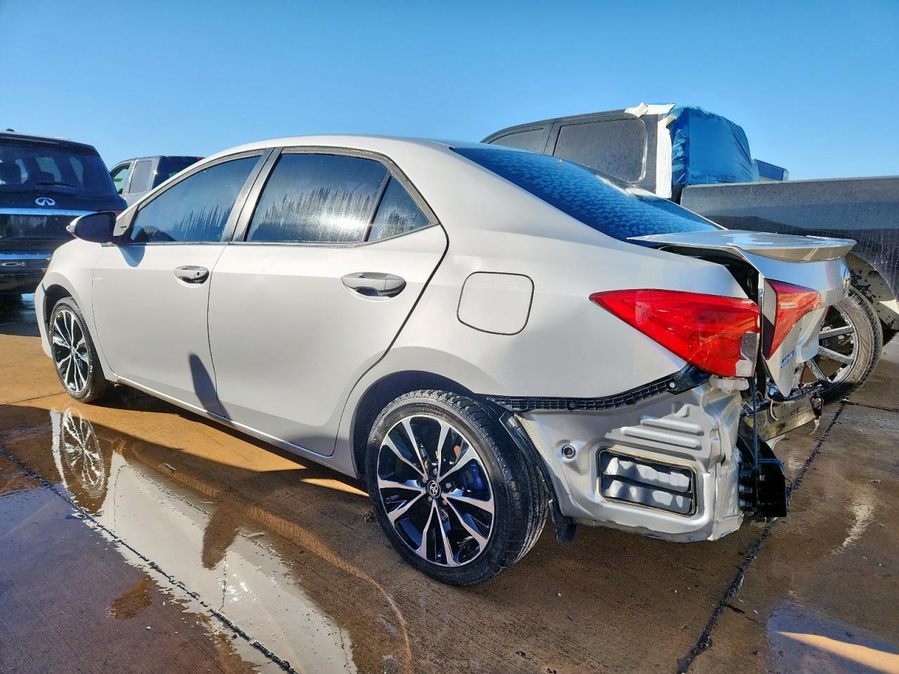 2019 Toyota Corolla Se - Image 2