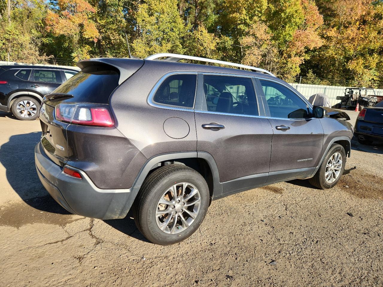 2019 Jeep Cherokee Latitude Plus - Фото 3
