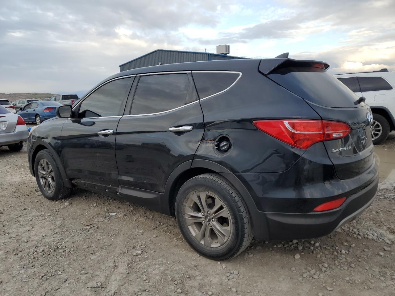 2015 Hyundai Santa Fe Sport - Image 2