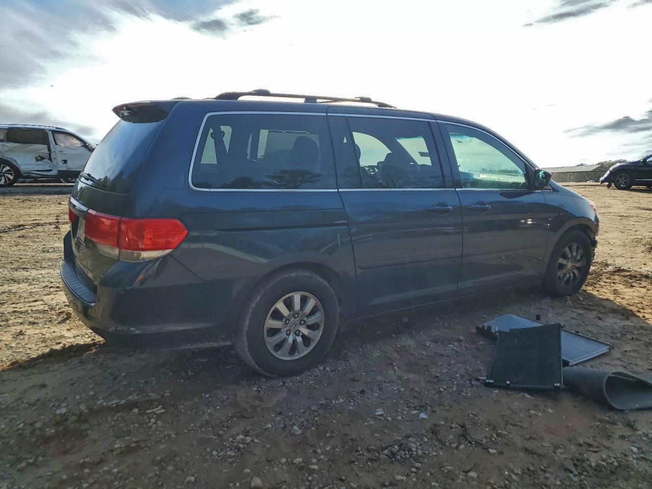 2010 Honda Odyssey Exl - Image 3