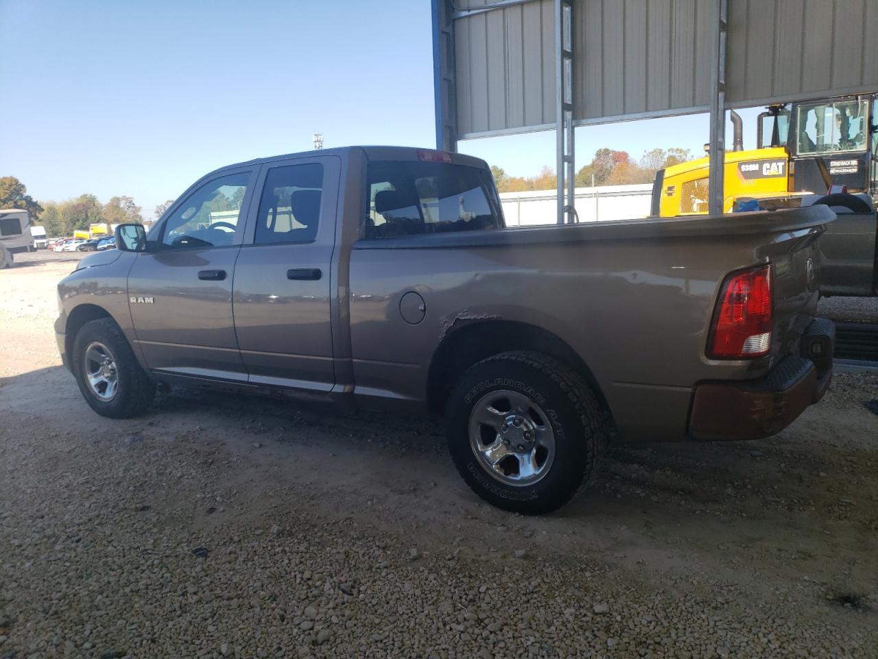 2009 Dodge Ram 1500 - Фото 2