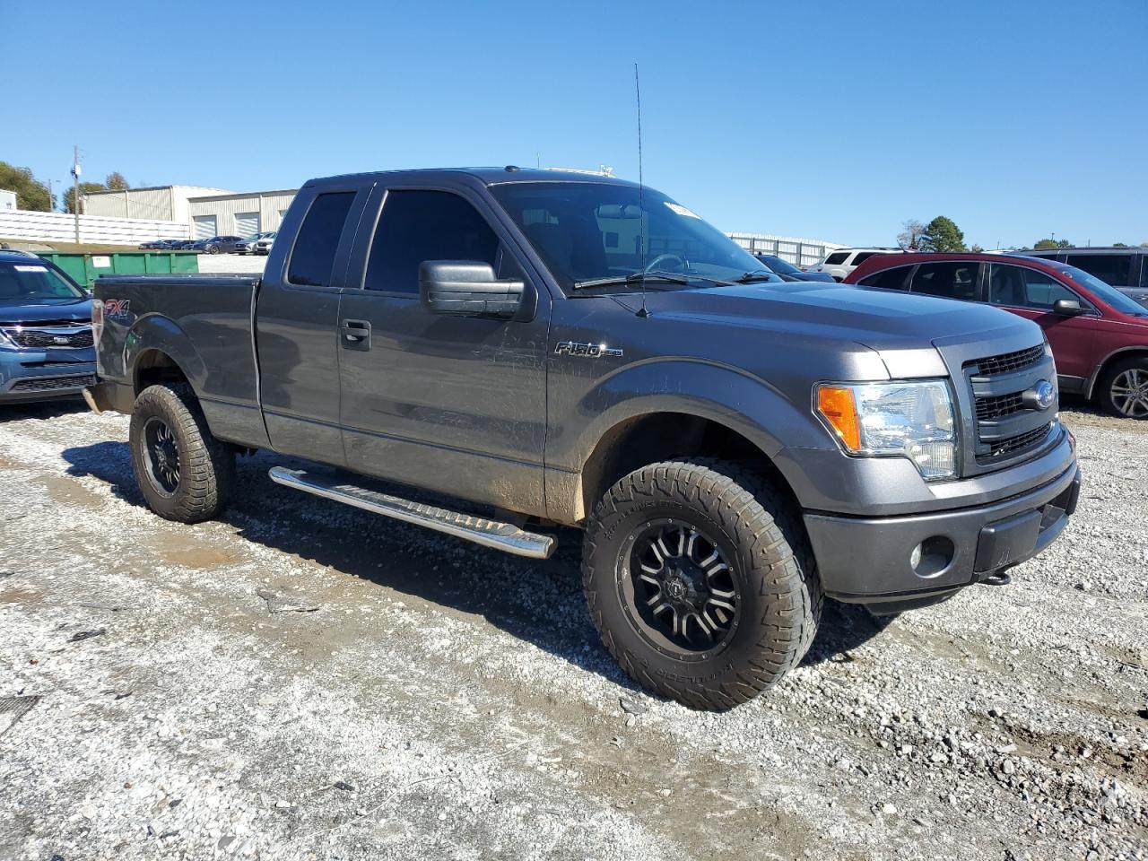 2014 Ford F150 Super Cab - Image 4