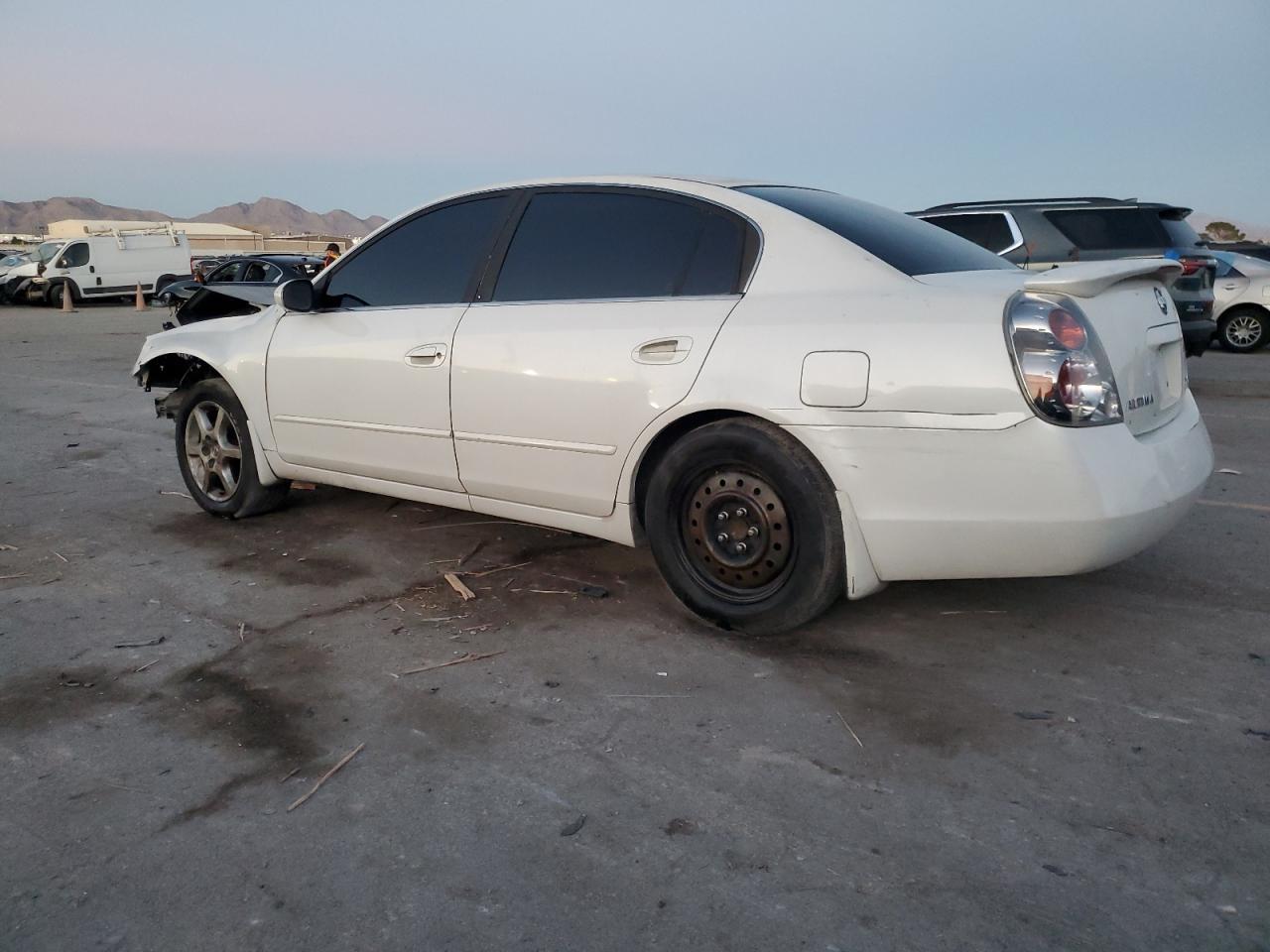 2005 Nissan Altima S - Image 2