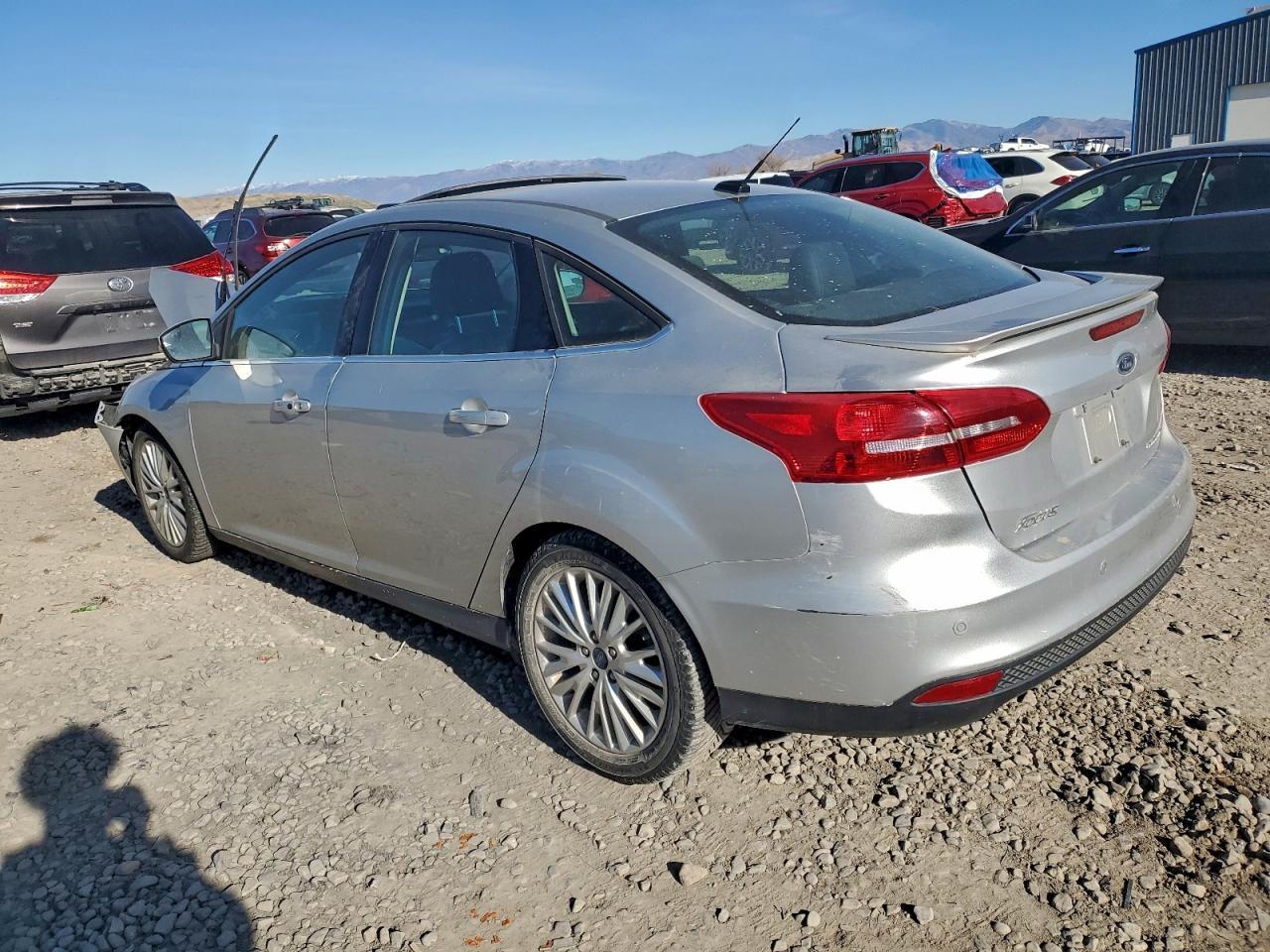 2017 Ford Focus Titanium - Image 2