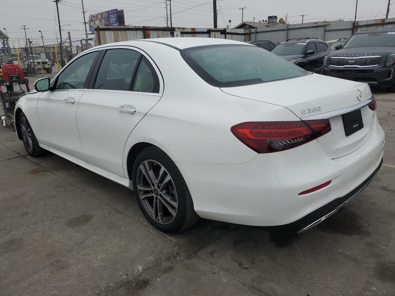 2021 Mercedes-Benz E 350 - Фото 2